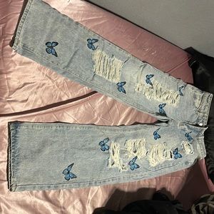 Butterfly Print Ripped Straight Jeans/light wash from SHEIN, size medium (6)